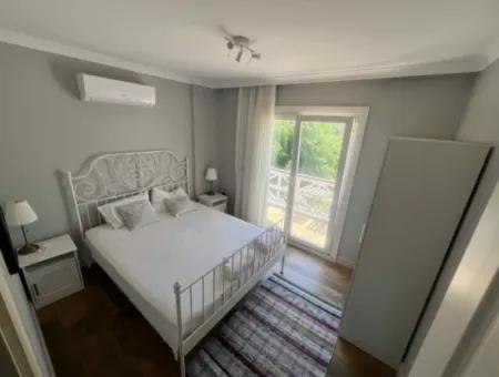 Marmaris İlçesi Selimiye Mahallesinde Muhteşem Deniz Manzaralı Yüzme Havuzlu 3 Oda 1 Salon 140M2 2 Adet Satılık Villa