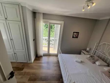 Marmaris İlçesi Selimiye Mahallesinde Muhteşem Deniz Manzaralı Yüzme Havuzlu 3 Oda 1 Salon 140M2 2 Adet Satılık Villa