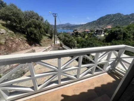 Marmaris İlçesi Selimiye Mahallesinde Muhteşem Deniz Manzaralı Yüzme Havuzlu 3 Oda 1 Salon 140M2 2 Adet Satılık Villa