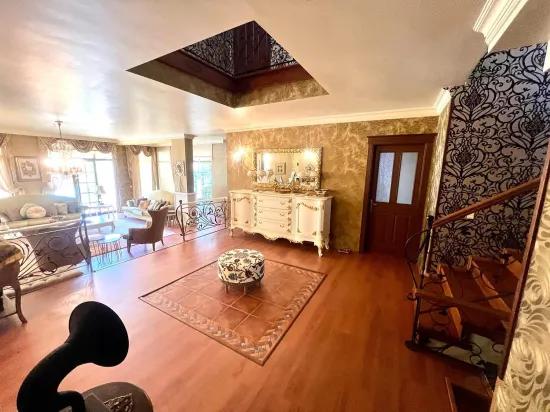 Satılık 4+2 Villa – 970 m² Arsa Payı – Armutalan